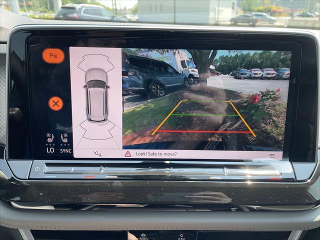 new 2025 Volkswagen Atlas car, priced at $43,654
