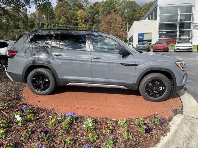 new 2025 Volkswagen Atlas car, priced at $47,098