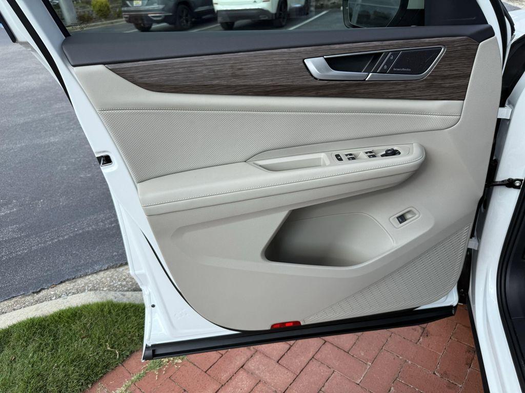 new 2026 Volkswagen Atlas car, priced at $54,831