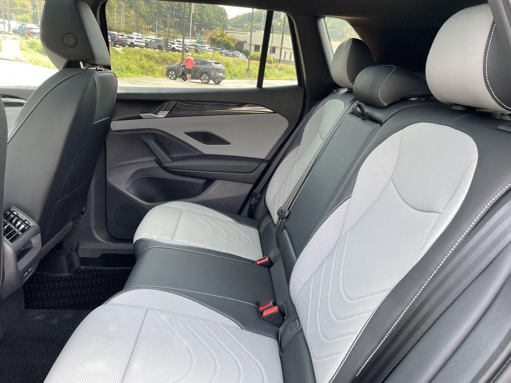 new 2025 Volkswagen Tiguan car, priced at $35,985