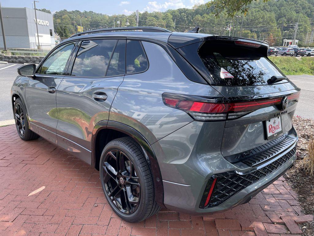 new 2025 Volkswagen Tiguan car, priced at $35,985