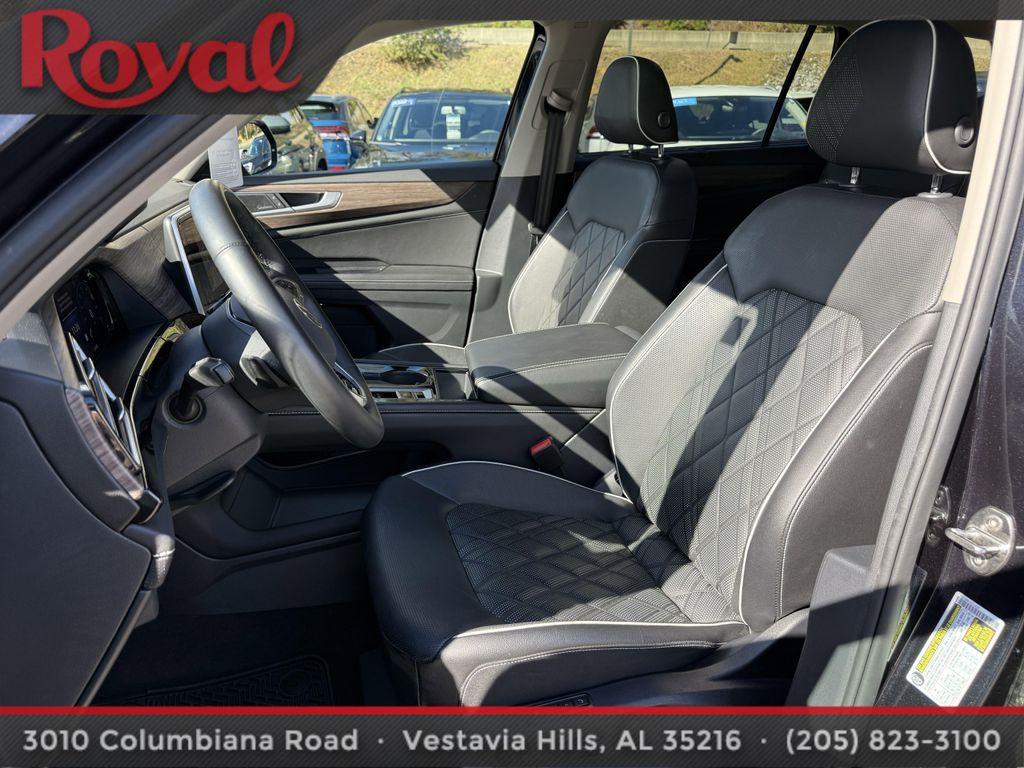used 2025 Volkswagen Atlas car, priced at $44,680