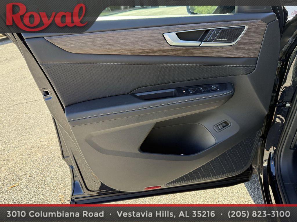 used 2025 Volkswagen Atlas car, priced at $44,680