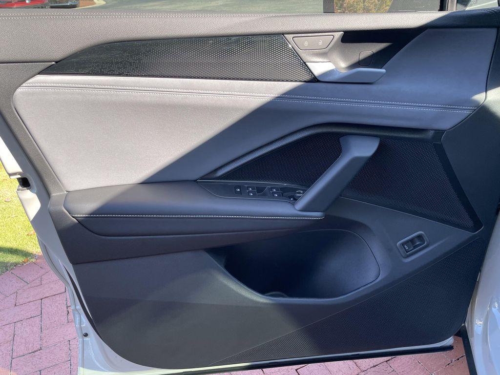 new 2026 Volkswagen Tiguan car, priced at $37,488