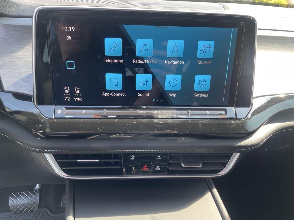 new 2026 Volkswagen Atlas Cross Sport car, priced at $43,804