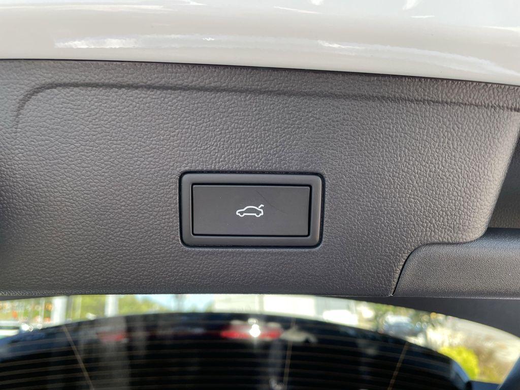 new 2026 Volkswagen Atlas Cross Sport car, priced at $43,804