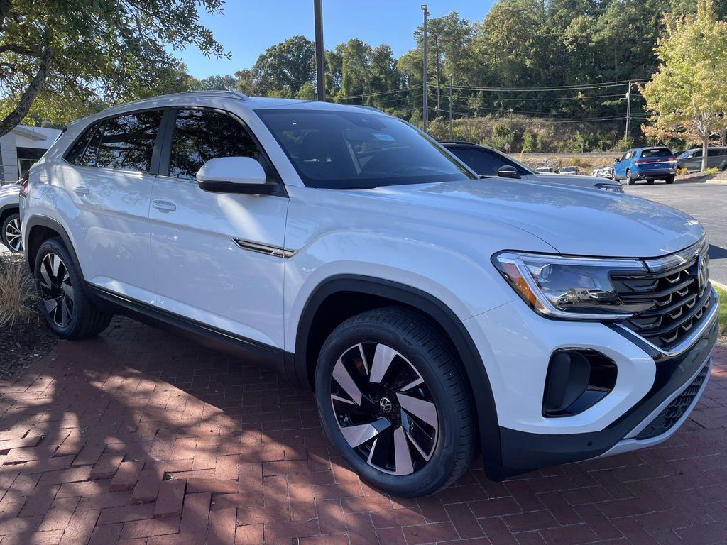 new 2026 Volkswagen Atlas Cross Sport car, priced at $43,804