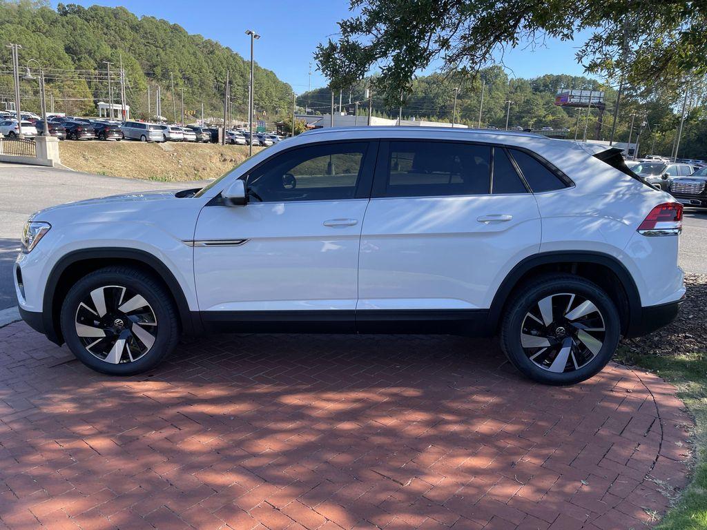 new 2026 Volkswagen Atlas Cross Sport car, priced at $43,804