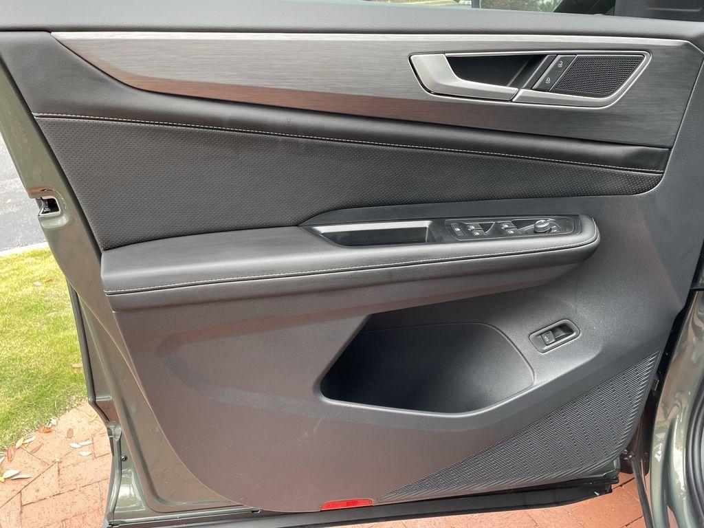 new 2026 Volkswagen Atlas Cross Sport car, priced at $43,558