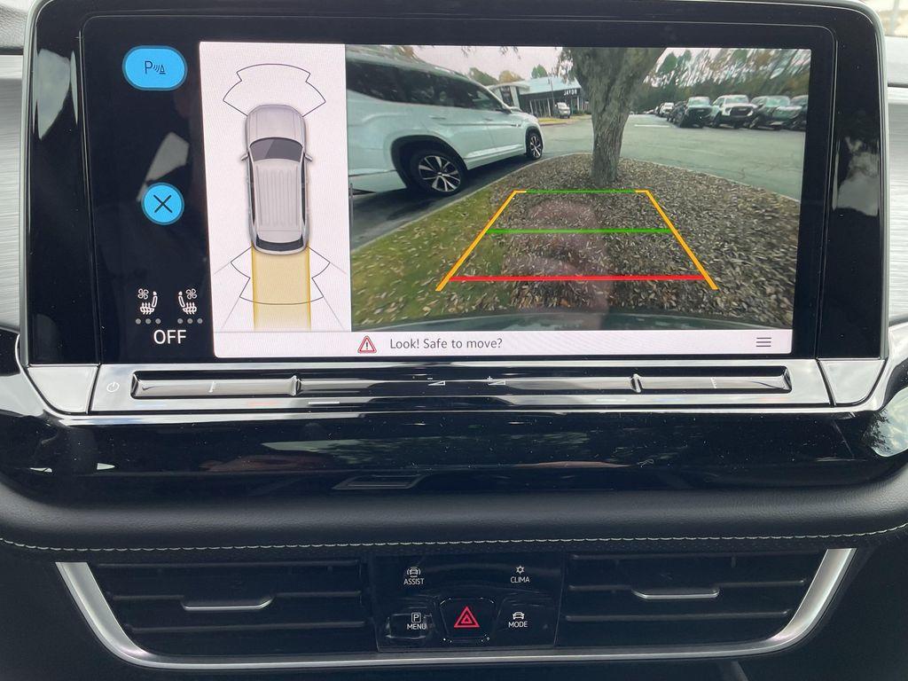 new 2026 Volkswagen Atlas Cross Sport car, priced at $43,558