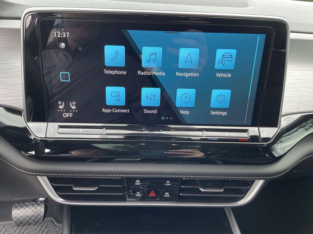 new 2026 Volkswagen Atlas Cross Sport car, priced at $43,558