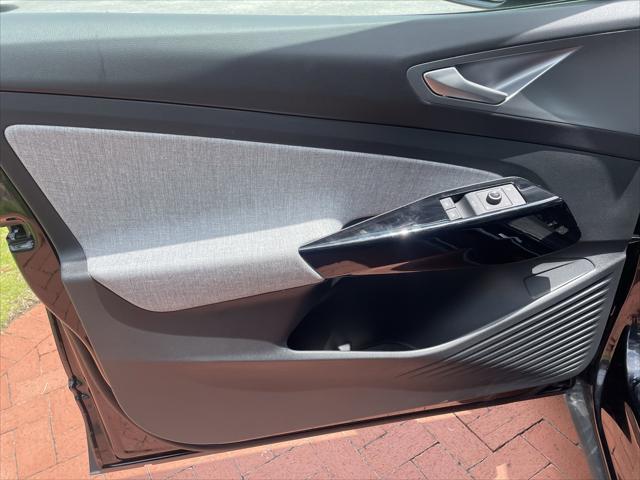 new 2025 Volkswagen ID.4 car, priced at $39,720