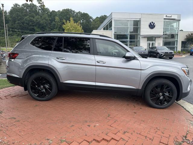 new 2024 Volkswagen Atlas car, priced at $39,785