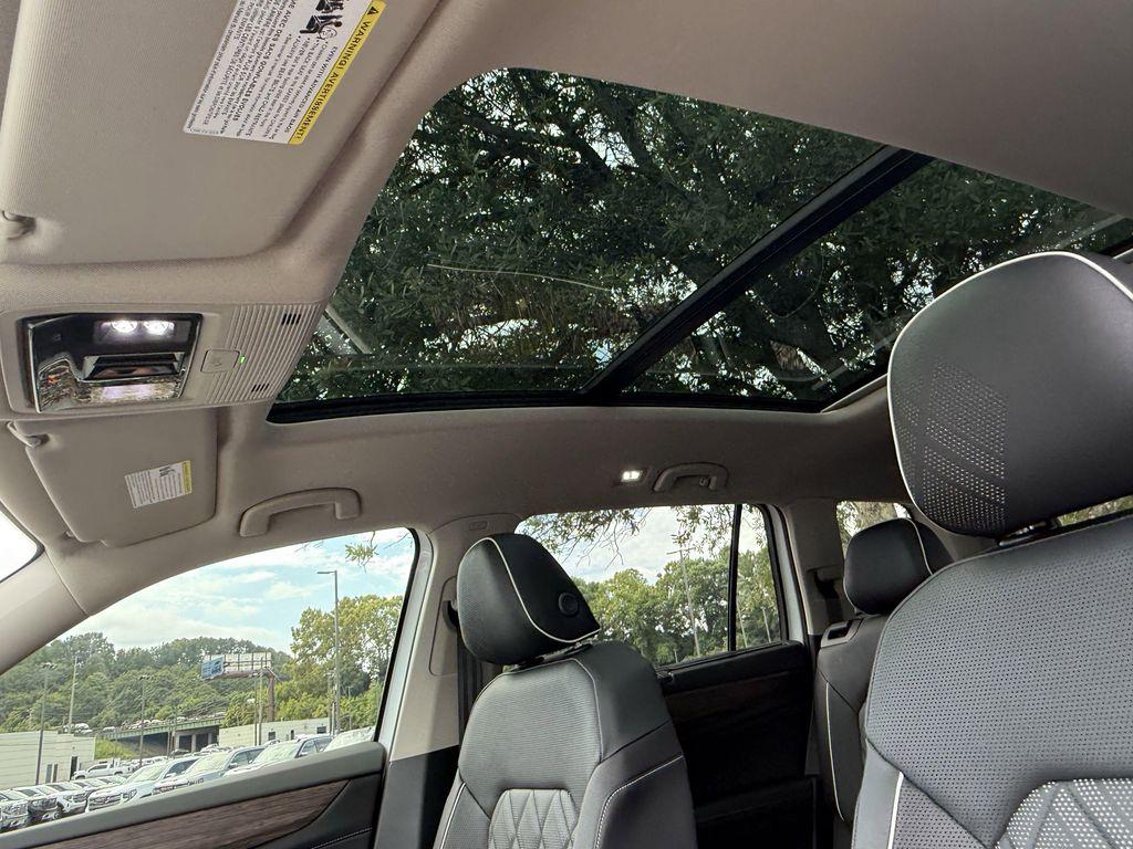 new 2026 Volkswagen Atlas car, priced at $55,585