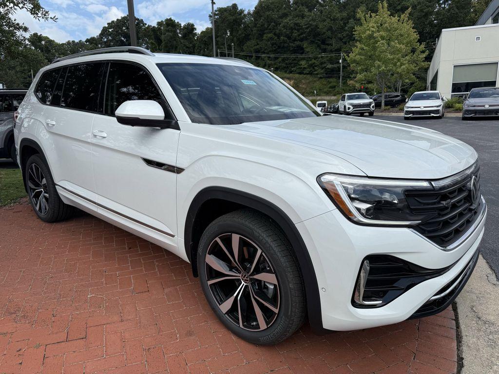 new 2026 Volkswagen Atlas car, priced at $55,585