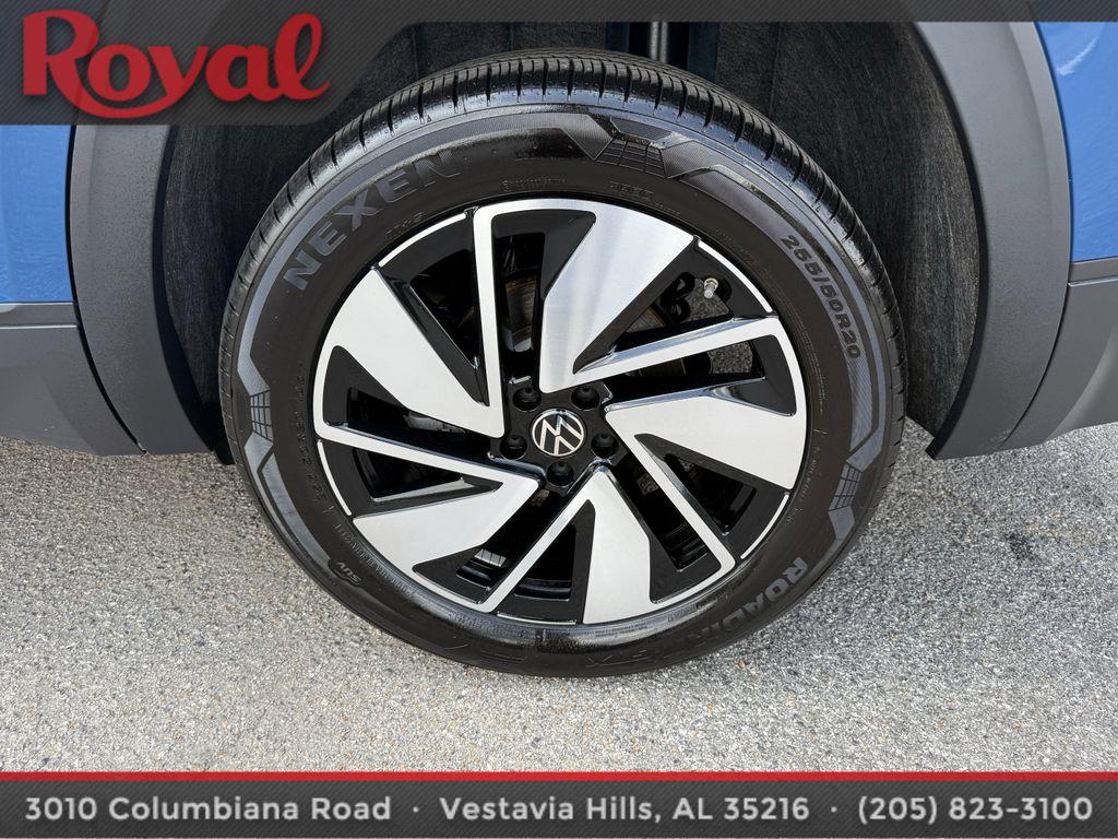 used 2025 Volkswagen Atlas car, priced at $39,561