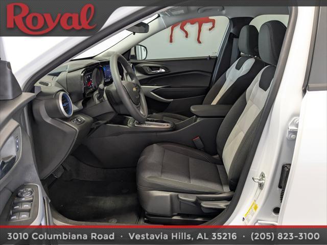 used 2025 Chevrolet Trax car, priced at $23,789