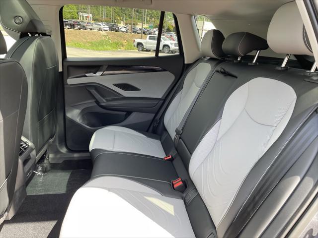 new 2025 Volkswagen Tiguan car, priced at $35,421