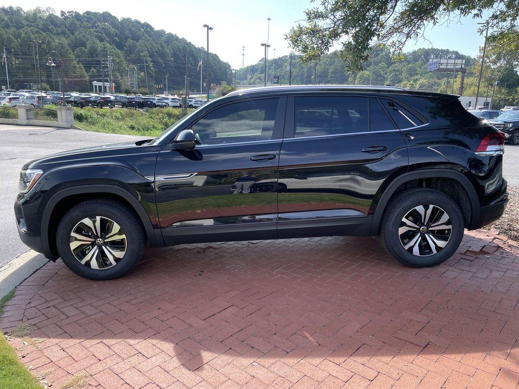 new 2026 Volkswagen Atlas Cross Sport car, priced at $38,560