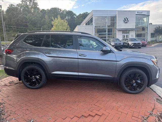 new 2024 Volkswagen Atlas car, priced at $40,978