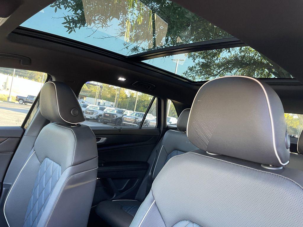 new 2026 Volkswagen Atlas Cross Sport car, priced at $53,260