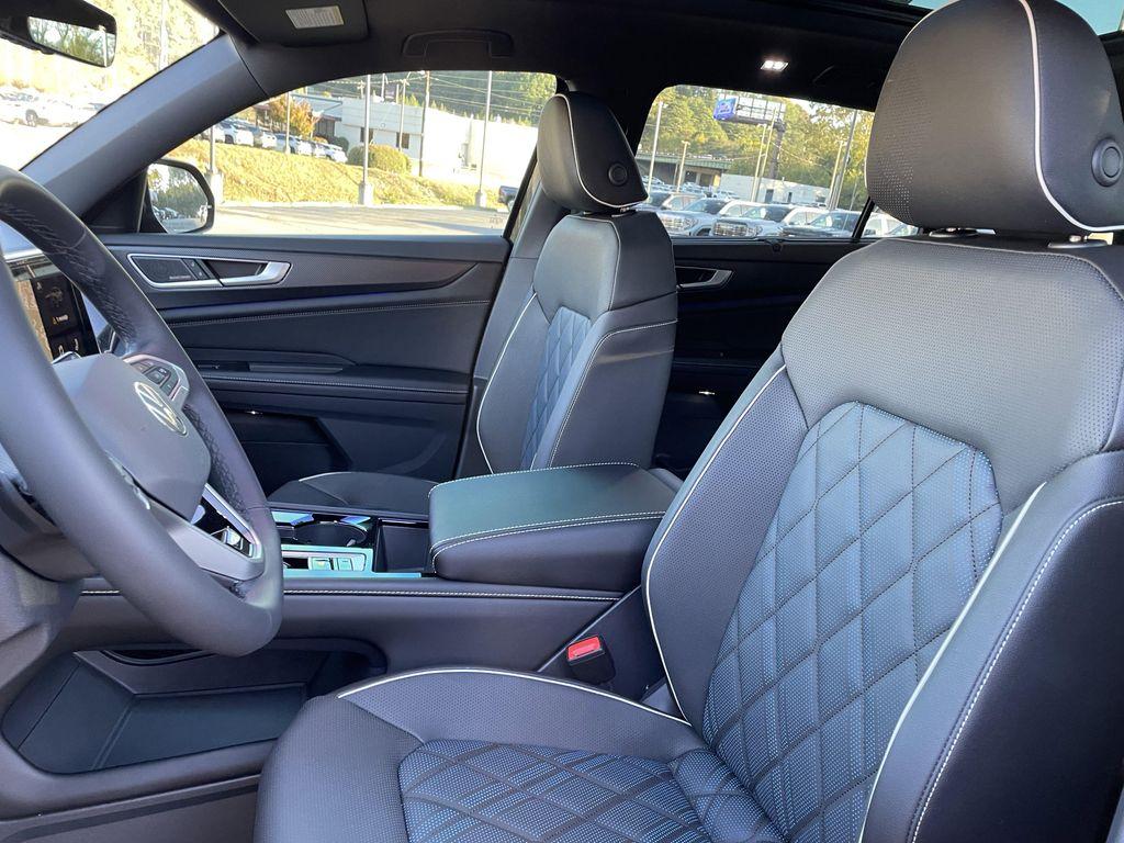 new 2026 Volkswagen Atlas Cross Sport car, priced at $53,260