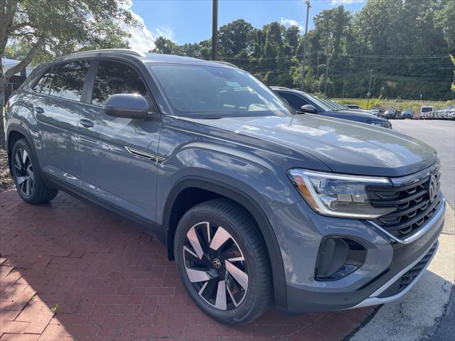 new 2025 Volkswagen Atlas Cross Sport car, priced at $40,552