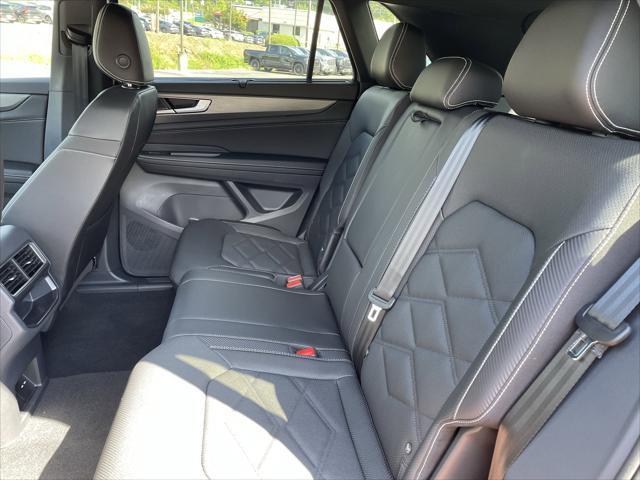 new 2025 Volkswagen Atlas Cross Sport car, priced at $40,552