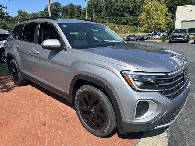 new 2024 Volkswagen Atlas car, priced at $41,912