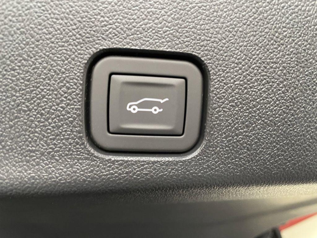 new 2025 Buick Enclave car, priced at $58,600