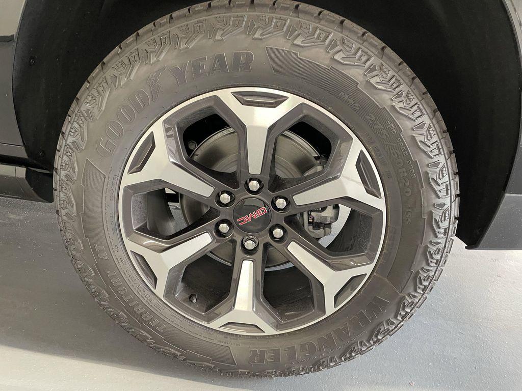 new 2025 GMC Yukon XL car, priced at $102,985