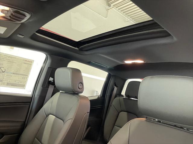 new 2025 GMC Canyon car, priced at $46,615