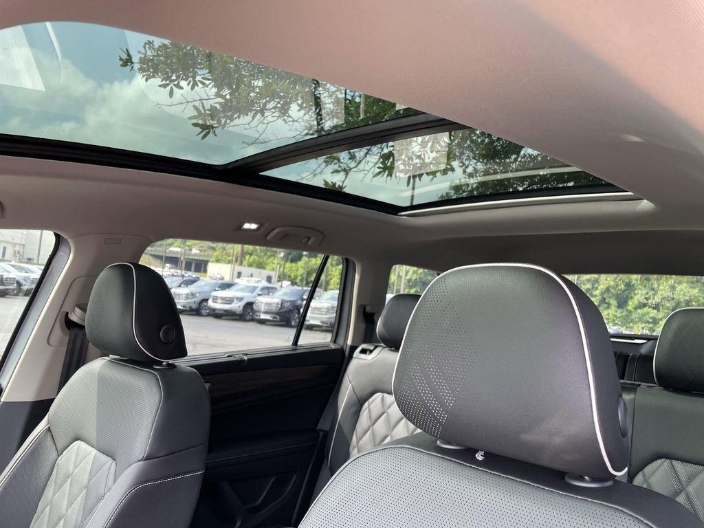 new 2025 Volkswagen Atlas car, priced at $50,738