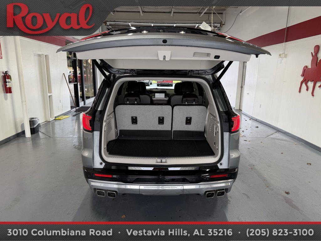 used 2024 GMC Acadia car, priced at $49,989