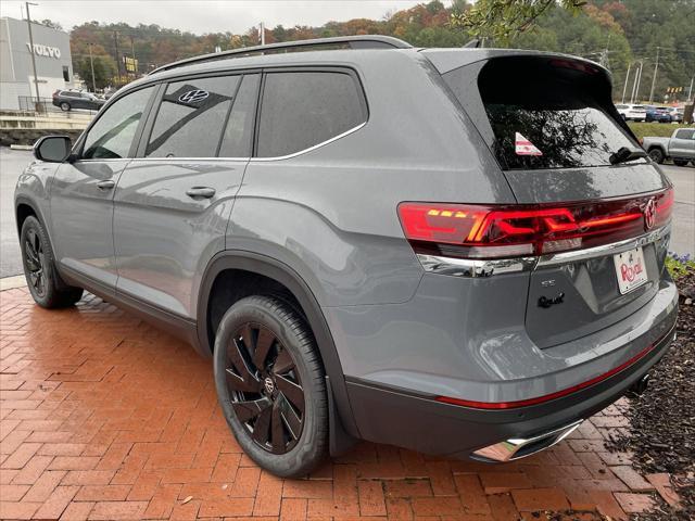 new 2025 Volkswagen Atlas car, priced at $43,104