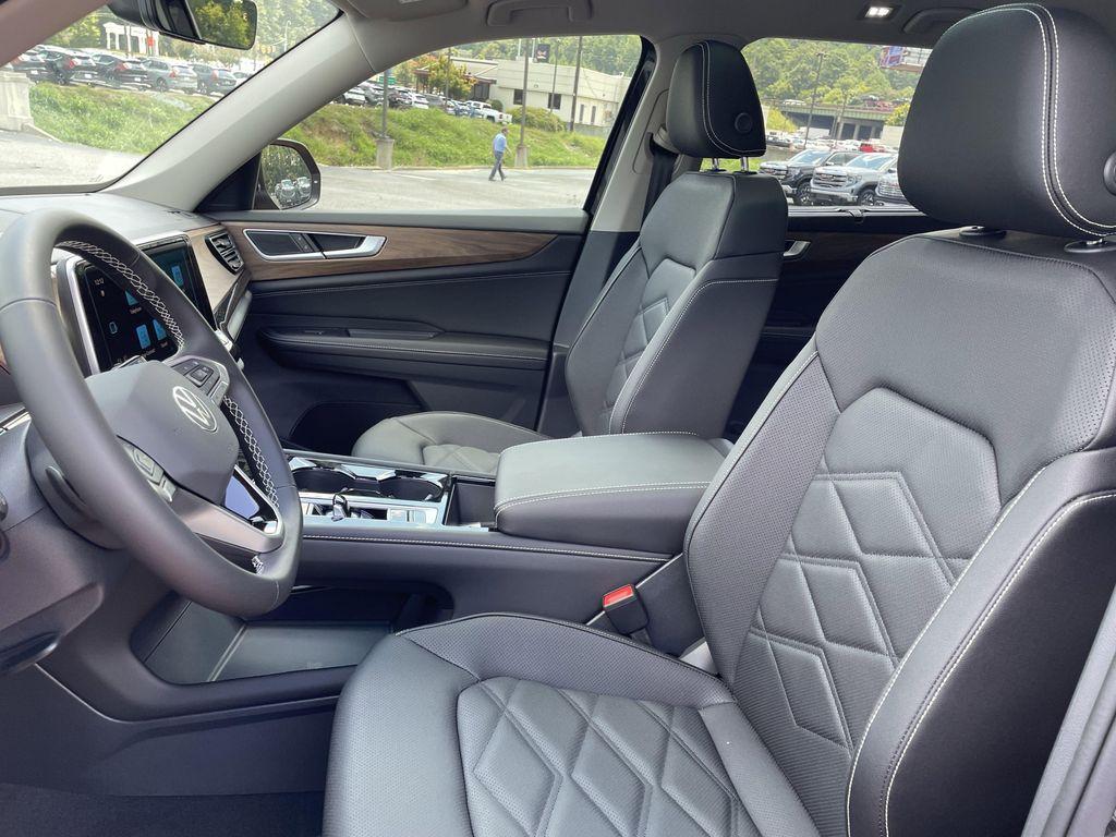 new 2026 Volkswagen Atlas car, priced at $45,254