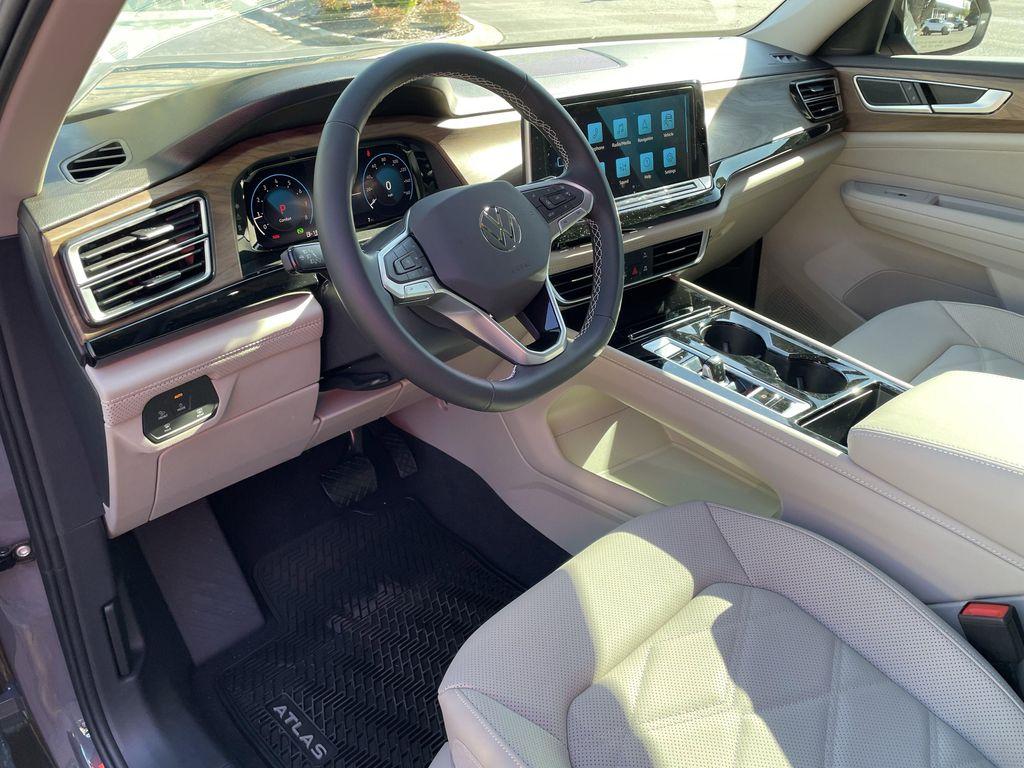 new 2026 Volkswagen Atlas car, priced at $45,529