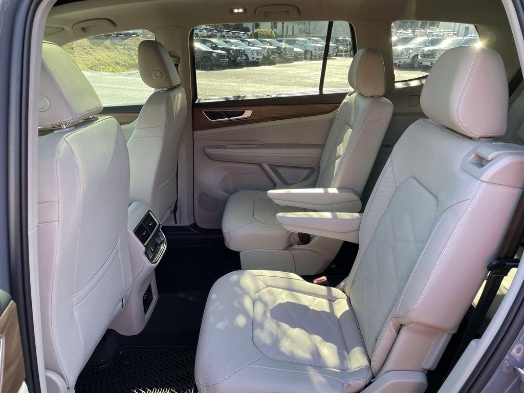 new 2026 Volkswagen Atlas car, priced at $45,529