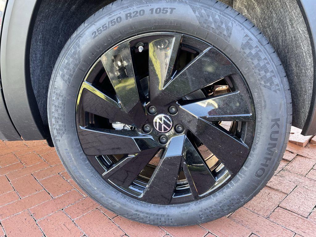 new 2026 Volkswagen Atlas car, priced at $45,529