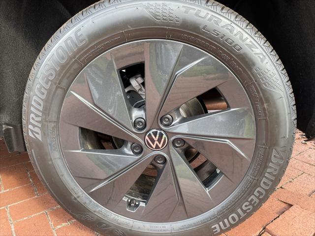 new 2025 Volkswagen Taos car, priced at $26,191