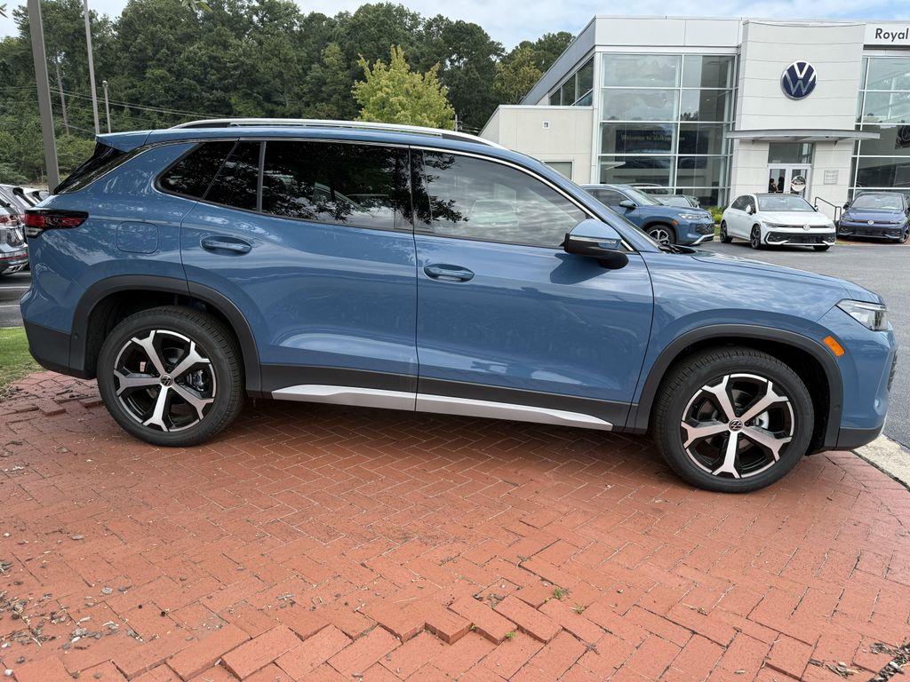 new 2025 Volkswagen Tiguan car, priced at $34,113