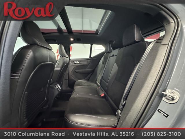 used 2022 Volvo XC40 car, priced at $30,489