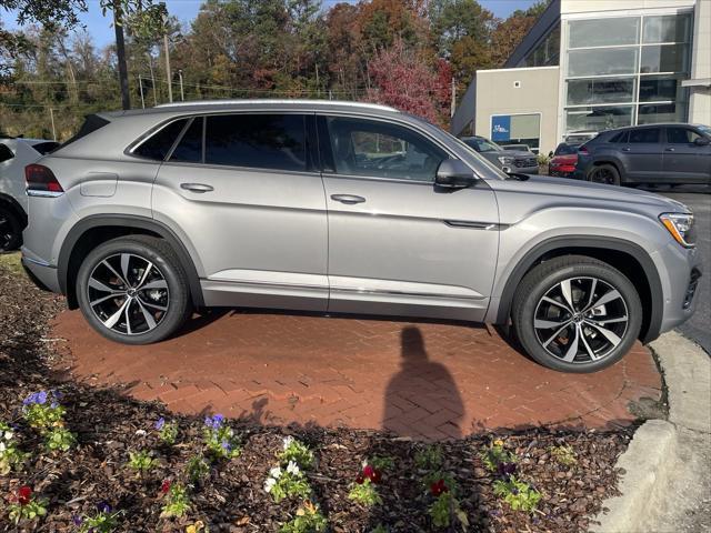 new 2025 Volkswagen Atlas Cross Sport car, priced at $50,952