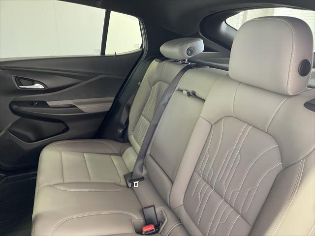 new 2025 Buick Envista car, priced at $31,335