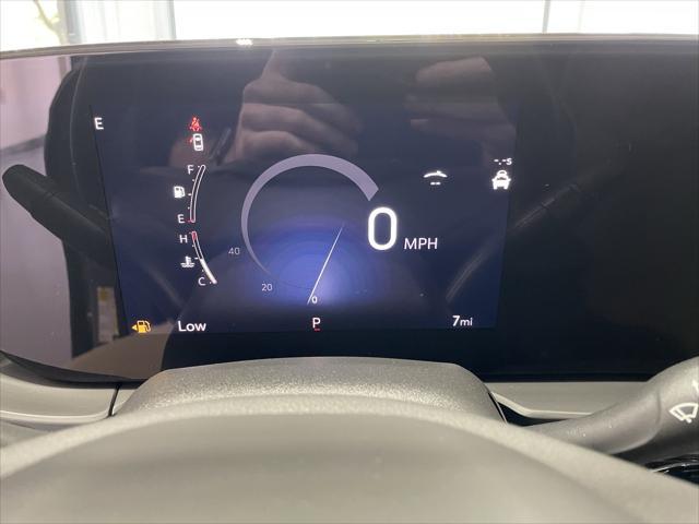new 2025 Buick Envista car, priced at $31,335