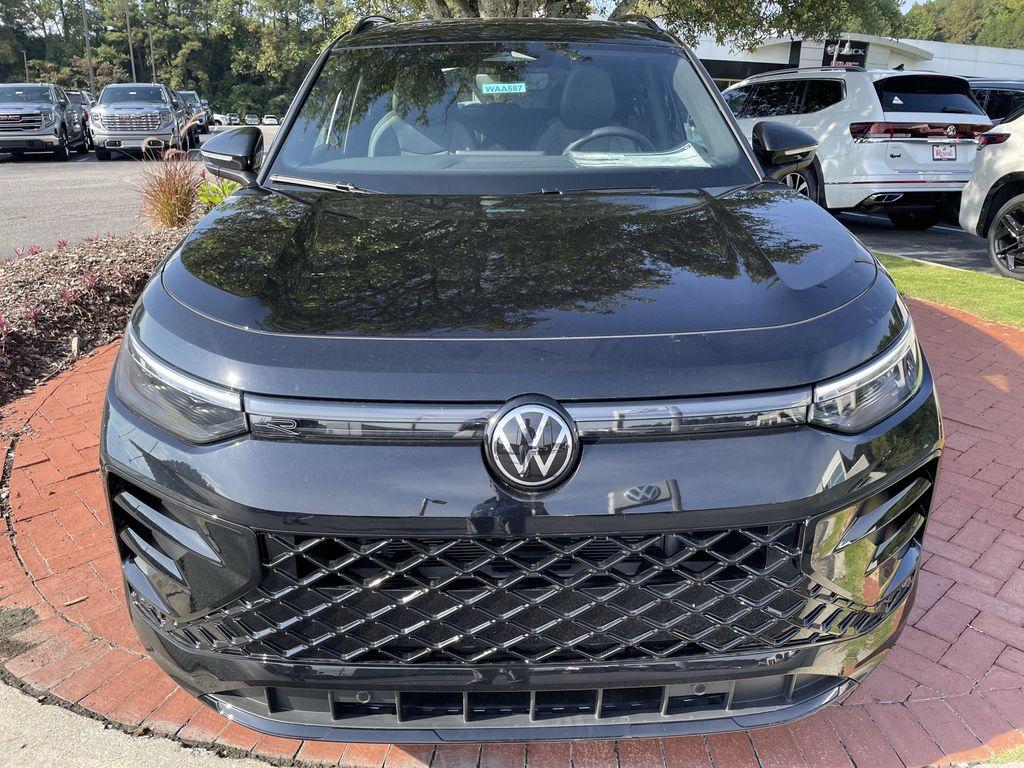 new 2025 Volkswagen Tiguan car, priced at $35,985
