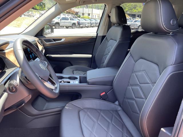 new 2025 Volkswagen Atlas car, priced at $38,366