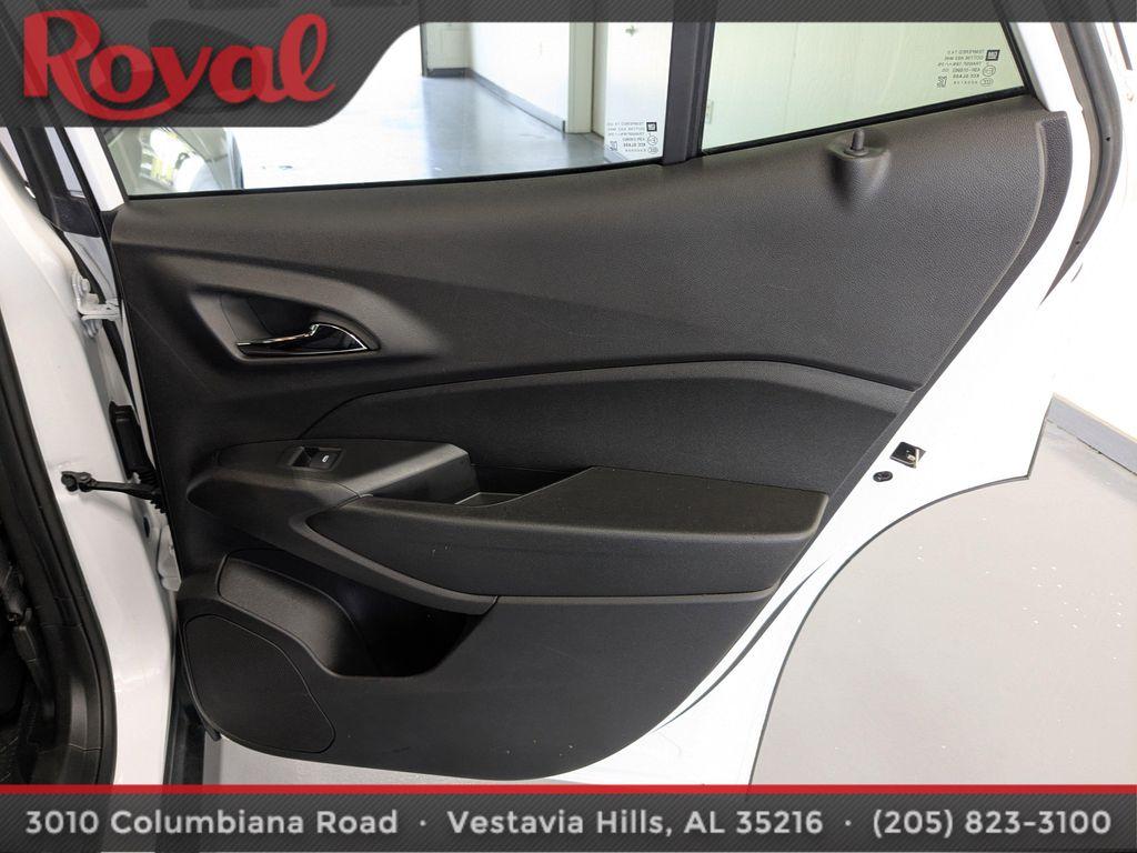 used 2024 Chevrolet Trax car, priced at $19,487
