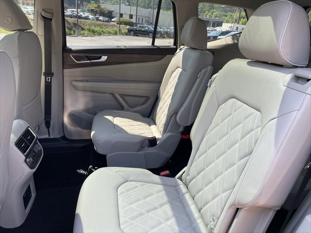 new 2025 Volkswagen Atlas car, priced at $52,336
