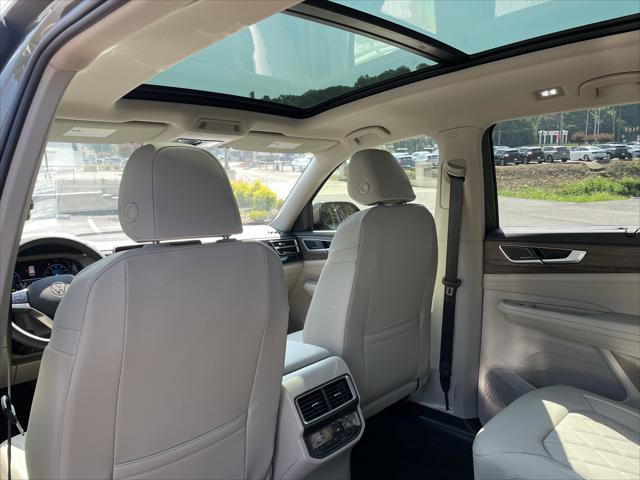 new 2025 Volkswagen Atlas car, priced at $52,336